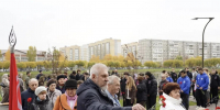 Эльвира Амирова приняла участие в памятной акции «Во славу Героя Отечества» - Городская Дума