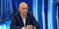Заменить на ИИ судей-женщин в семейных спорах предложил глава свердловского Союза отцов - ОТВ