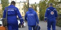 Рюкзак школьницы зацепился за поезд на станции Обухово и ее затянуло под колеса - Комсомольская правда
