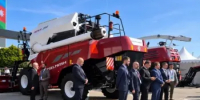 «Ростсельмаш» представил в Азербайджане кормоуборочный комбайн RSM F 1500 и зерноуборочный T500 - Министерство промышленности и энергетики