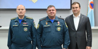 Виталий Хоценко и Александр Куренков наградили сотрудников Главного управления МЧС России по Омской области - Правительство Омской области