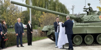 В Новоусманском районе в Отрадном экспозиция музея военной техники пополнилась танком Т-80Б - Новая Усмань Сегодня