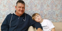 «Крепкая семья начинается с крепкого плеча»: в центре «Родник» чествовали отцов - Минсоцзащиты Алтайского края