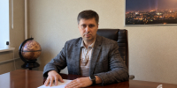 Директор единой управляющей компании ЛНР: «Ремонт подъездов — самая заметная работа для жильцов многоэтажек» - Луганский Информационный Центр