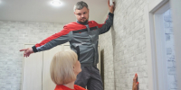 В Новосибирске строитель из-за ссоры с женой ударил и выгнал из дома заказчика - КП-Новосибирск