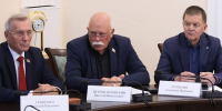 Председатель ЗСК Юрий Бурлачко провел планёрку с депутатами ЗСК - Единая Россия