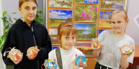 Рисуем на деревянных спилах - Администрация городского округа