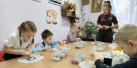 Воспитанники центра «Детство» приняли участие в сладком мастер-классе от мастерской полезных десертов - Правительство Новгородской области