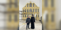 Епископ Мефодий ознакомился с установкой иконостаса в селе Новая Михайловка - Альметьевская Епархия