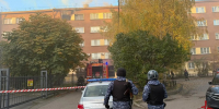 В Выборгском районе сотрудники Росгвардии эвакуировали жильцов дома, где в одной из квартир произошел взрыв газового баллона - Росгвардия