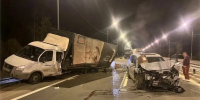 В Тверской области водитель «Джили» врезался в стоявшую на трассе М-10 «Газель» - Комсомольская Правда