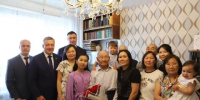 Руслан Болотов поздравил со 100-летним юбилеем ветерана трех войн Алтая Дадуева - Baikal24.Ru