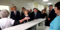 Валентина Матвиенко и Анатолий Серышев посетили в Хакасии социальные, культурные и спортивные объекты - Агентство Информационных Сообщений