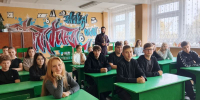 Настоятель Покровского храма города Мценска, иерей Александр Мележеев посетил учащихся городской общеобразовательной школы №9 и студентов медицинского колледжа, 20 октября 2026 года - Орловская и Ливенская епархия