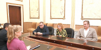 Встреча министра культуры Краснодарского края Виктории Лапиной с Михаилом Фаустовым, директором Ассоциации книжных фестивалей проекта «Читающая Россия» - Министерство культуры