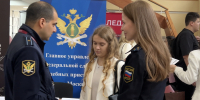 Сотрудники ГУФССП России по г. Москве посетили Колледж Президентской академии, где в рамках «Дня карьеры» рассказали студентам о преимуществах и перспективах службы - УФССП России по Москве