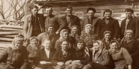 В честь 88-й годовщины со дня образования Хабаровского края в муниципальном архиве района работает фотодокументальная выставка. - Район им. Лазо