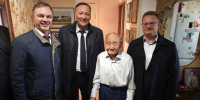 100-летний юбилей отметил ветеран Великой Отечественной войны в Иркутске Пресс-служба думы Иркутска - IrkutskMedia.Ru