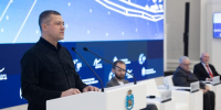 Губернатор вручил награды псковским журналистам на Международном медиафоруме - Псковская правда