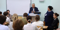 Почётный гражданин Артёма Виктор Горчаков встретился с учениками 17 школы - Дума городского округа
