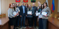 Журналистам Свердловского округа ЛНР вручили благодарственные письма от Красноярского регионального отделения «Единой России» - Единая Россия