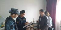 Приставы из Новосибирска выселили мать с сыном из чужой квартиры - Бердск-Онлайн.Ru