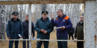 Глава МЧС России Александр Куренков вручил награды сотрудникам пожарно-спасательного гарнизона и других организаций, отличившимся при спасении людей и ликвидации пожаров - МЧС