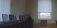 Мужчина хотел сдать на права с помощью жены в ухе - Gubdaily.Ru