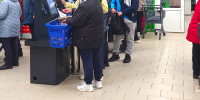 Чепчанка попалась при попытке вынести из магазина продукты на две тысячи рублей - Chepetsk.ru
