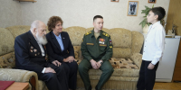 Светлана Иванова поздравила старейшего Почетного гражданина Тюмени со 103‑летием - Городская Дума