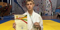 Студент Кузнецкого многопрофильного колледжа Тимофей Дакин завоевал серебро Пензенской области по рукопашному бою - Минобрнауки