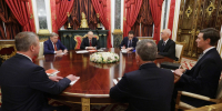 Уиткофф уехал из Константиновского дворца — встреча с Владимиром Путиным шла три часа - Neva.Today