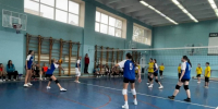 В Новомосковске проходит первенство школьной лиги по волейболу - ИА Новомосковск Сегодня