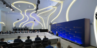 Вячеслав Федорищев провел заседание комиссии Госсовета на МИПФ - Комсомольская Правда Самара