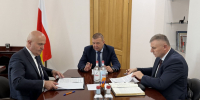 Роман Батршин провел совещание по вопросам земельных отношений, природоохранной деятельности и экологии - Министерство государственного имущества