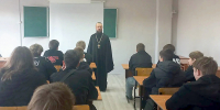 Благочинный Навашинского округа рассказал студентам колледжа о семейных ценностях - Выксунская епархия