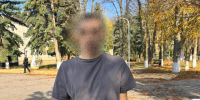 Мужчина не смог пояснить причину сжигания венков на Вечном огне в с. Казьминском - Вечерний Ставрополь