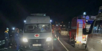 Семь человек погибли в ДТП в Тюменской области: минивэн врезался в грузовик и загорелся - Комсомольская Правда