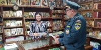 В Курганской области спасатели учат служителей церкви защищаться от пожара - Новый мир