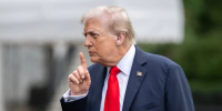 Трамп объяснил, почему не собирается ужесточать санкции США против России - Реальное время