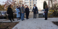 В Рузе продолжается масштабное благоустройство сквера на Федеративной улице - РузаРИА