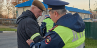 Рузские госавтоинспекторы напоминали пешеходам о необходимости засветиться - РузаРИА