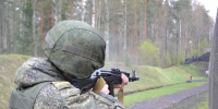 В Калининградской области боле тысячи военнослужащих собрали на стрельбах - Комсомольская правда