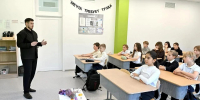 В МОУ «Бородино» шестиклассникам рассказали, как создавать 3D-модели с помощью ИИ - Администрация г. Подольск