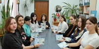 Изображение новости Динской Парк культуры и отдыха стал площадкой для проведения открытого диалога со студентами Динского механико-технологического техникума в рамках недели правовой грамотности. - Динское сельское поселение