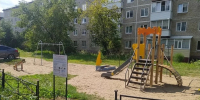 На правобережье Камы установили новые детские игровые площадки и отремонтировали придомовые территории - Комсомольская Правда
