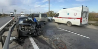 В Конаковском округе на трассе М-10 столкнулись встречные «Лада» и «Москвич» - Комсомольская Правда