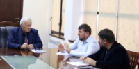 Галип Галипов и Муслим Ахмедов рассмотрели обращения жителей по вопросам ветеринарии - Гумбетовский район