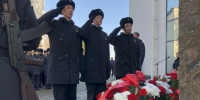 Петербург почтил память защитников острова Сухо - Комитет по вопросам законности