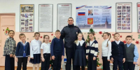 Молодые полицейские провели день правовых знаний для школьников Биробиджана - РИА Биробиджан